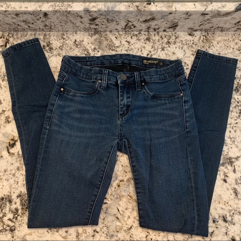 Blank NYC Spray-On Skinny Jeans Size 26